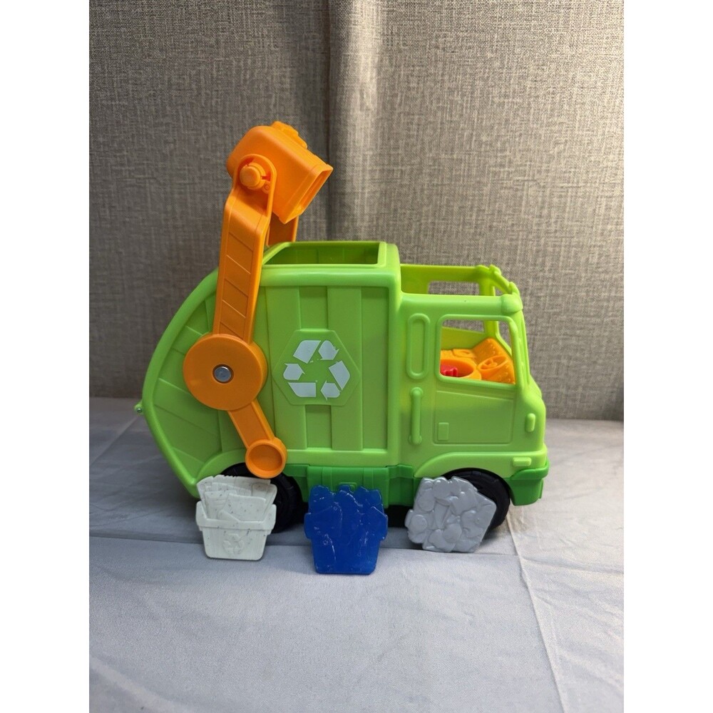 Fisher-Price Little People Recycling Garbage Truck Toy Musical Talking Toy Works